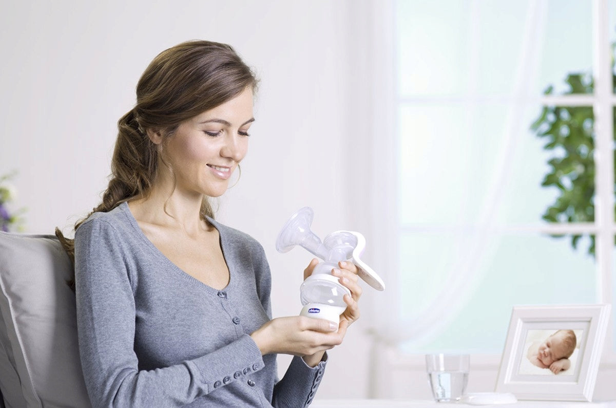 CHICCO Natural Feeling LAKTATOR RĘCZNY 150 ml – zdjęcie produktu 3