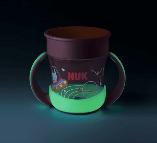 NUK Mini Magic Cup kubek niekapek 360° 160 ml 6 m+ świecący w ciemności