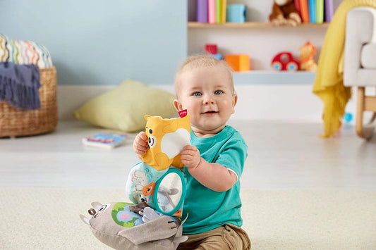 FISHER-PRICE książeczka aktywizująca sensor 3m+ z pluszowym misiem, lusterkiem i 5 stronami z zadaniami