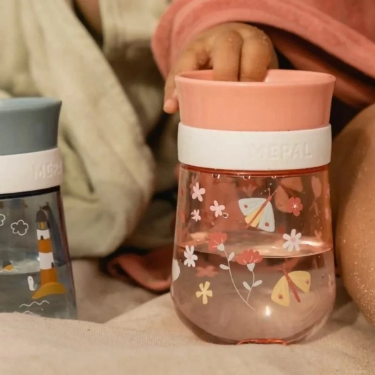 MEPAL Trainer Cup spillfri mugg med 360-graders sugrör 300 ml 9 m+