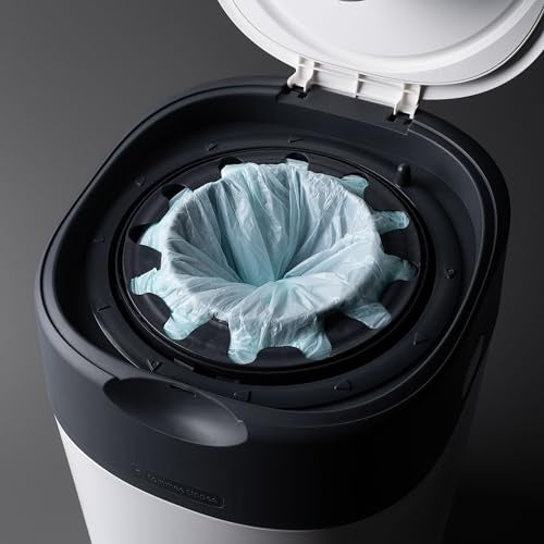 Tommee Tippee Twist&Click diaper disposal bin + 2 refills