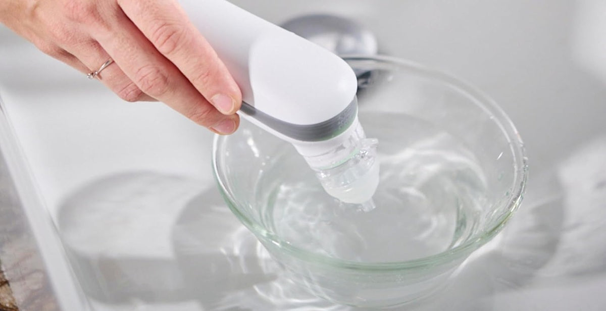 NUVITA aspirateur nasal avec lampe et musique + 3 embouts, étui et pince "O"