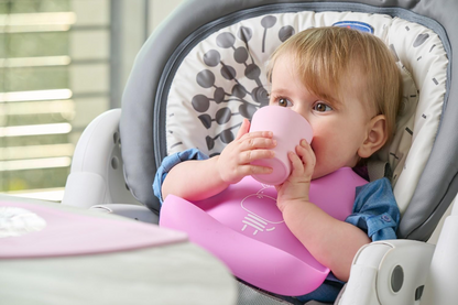 CHICCO zestaw EASY START miseczka z przyssawką łyżeczka śliniak 6msc+