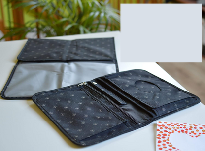 LOVE MY BABY organiseur pour accessoires de change + matelas 18,5 x 26 cm