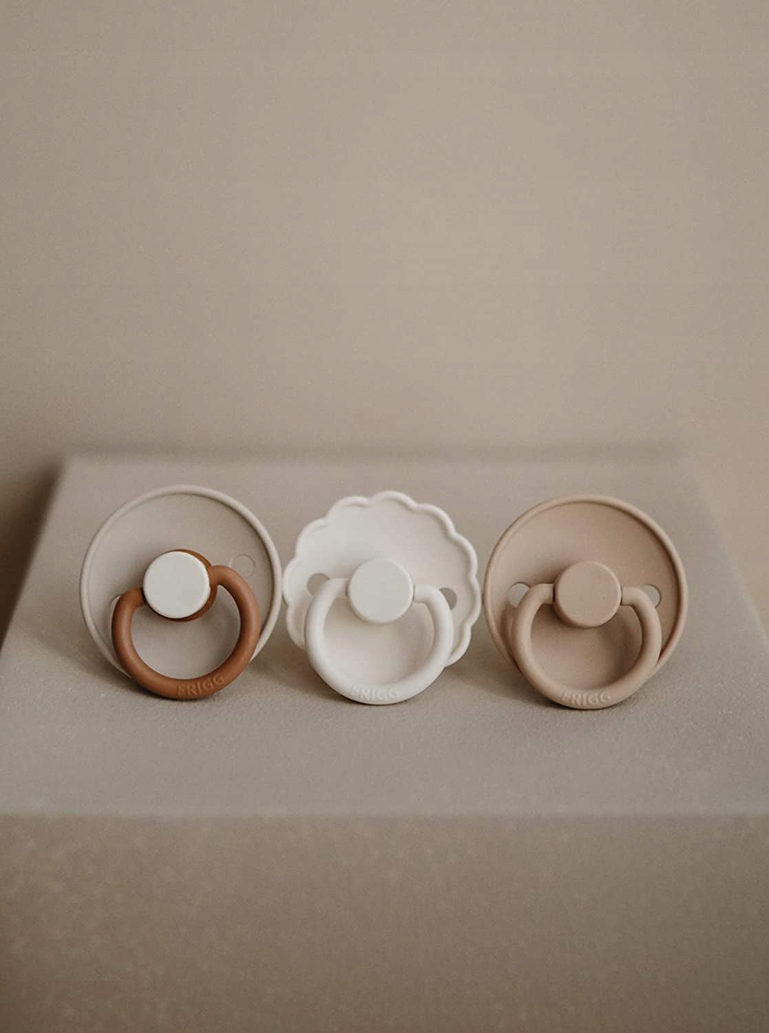 FRIGG sucettes apaisantes 2 pièces 0-6 mois SILICONE