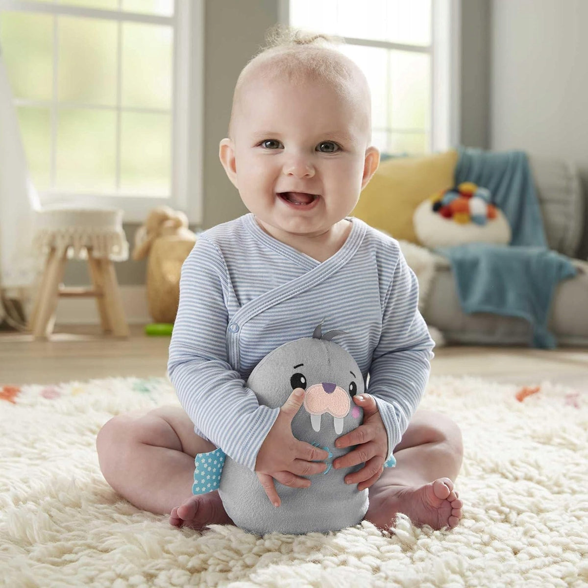 FISHER-PRICE Chill Vibes przytulanka z melodiami i wibracjami MORS 17 cm