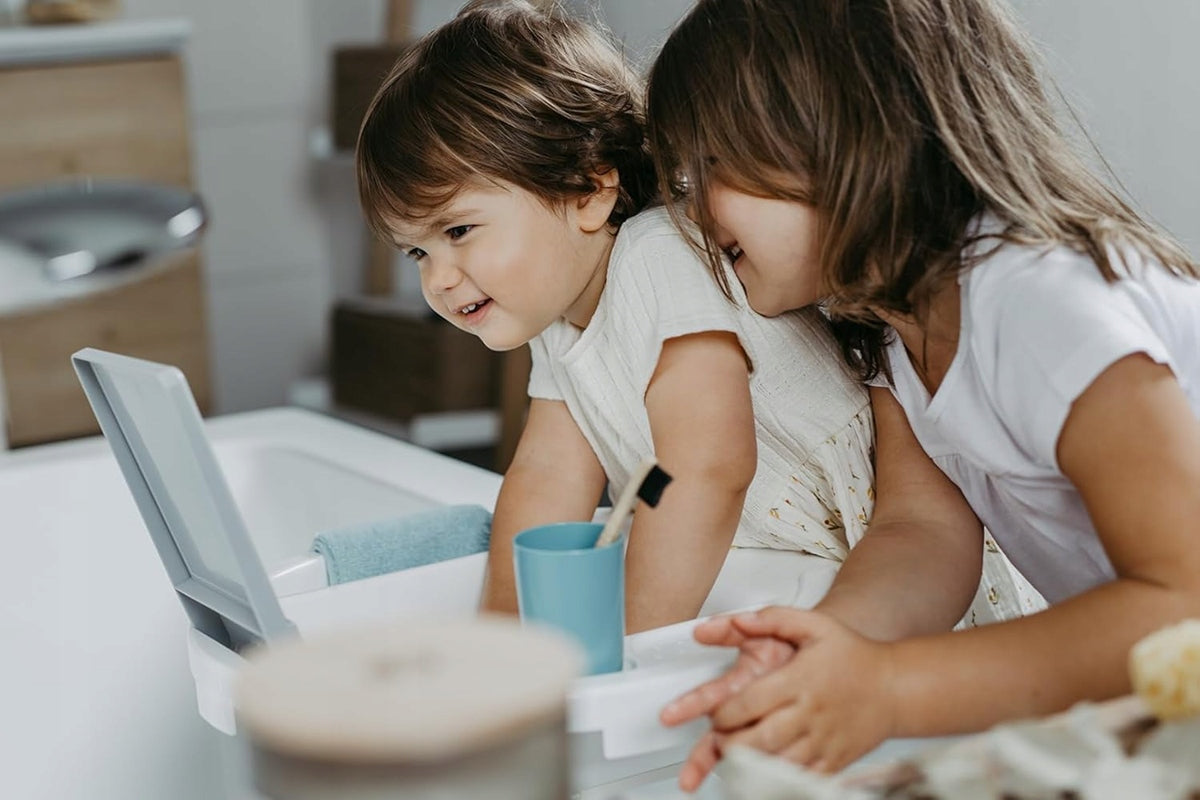 ROTHO Kiddy Wash umywalka dla dzieci z nietłukącym lustrem i kubkiem