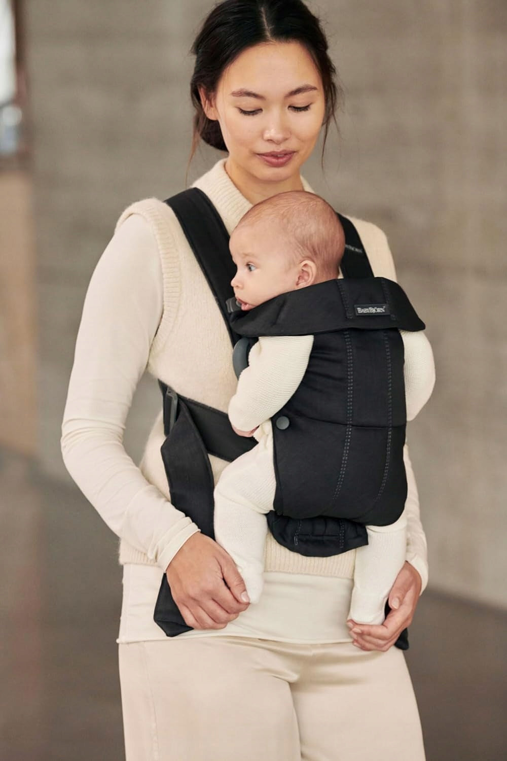BABYBJORN MINI nosidełko ergonomiczne 3-11kg