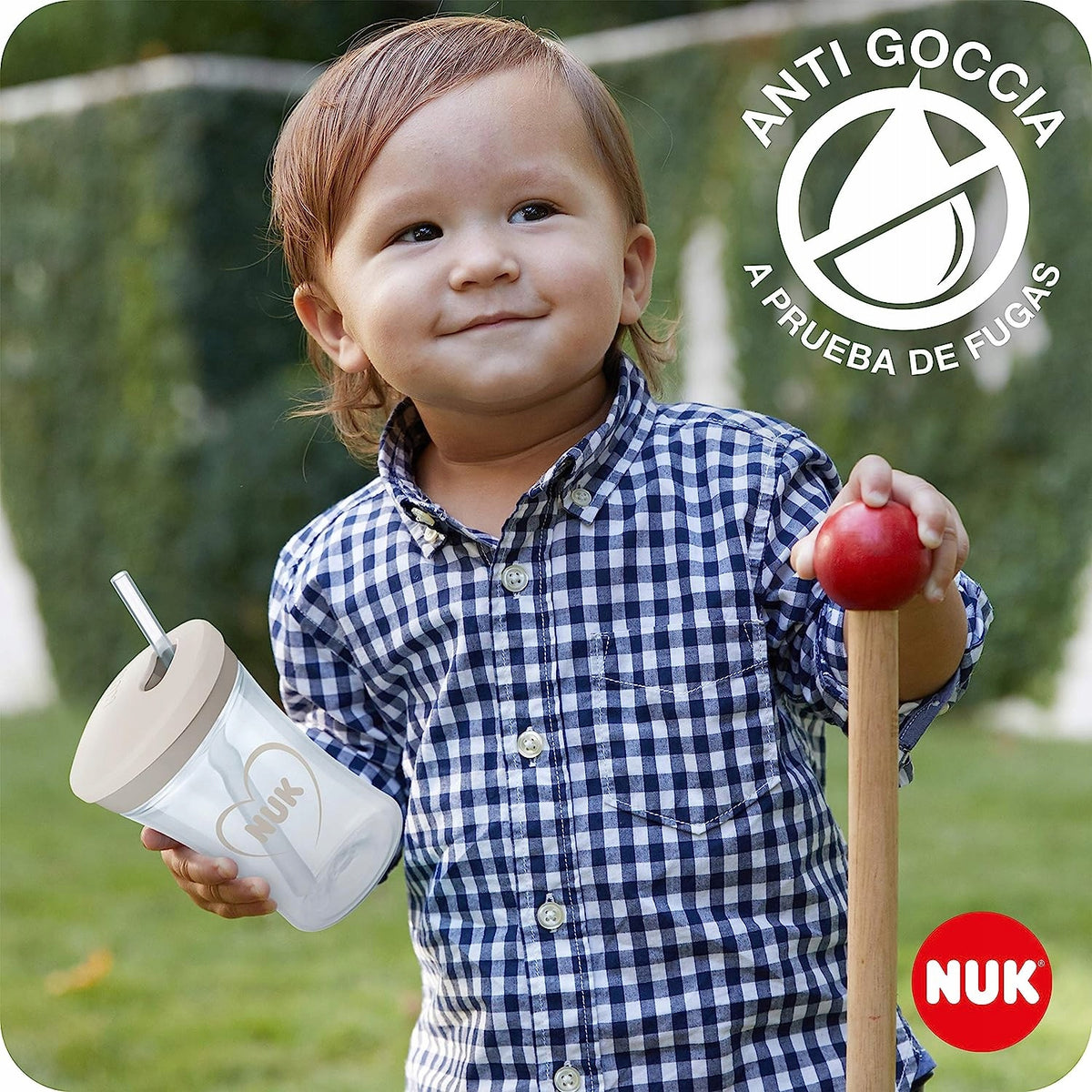 NUK Action Cup KUBEK NIEKAPEK 12 m+ dla dzieci, szary kubek niekapek z elastyczną słomką i zabezpieczeniem antykapkowym