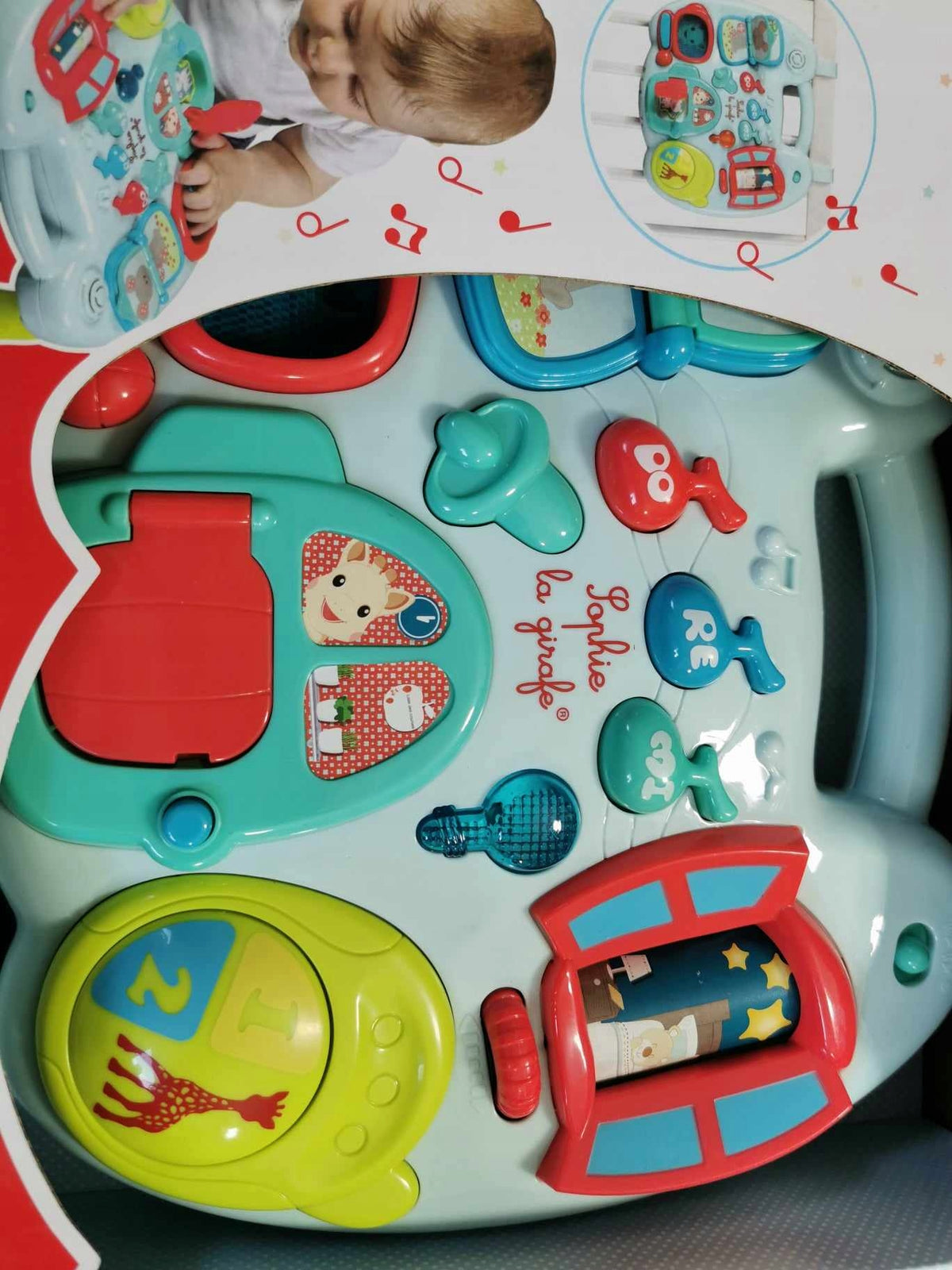 ŻYRAFA SOPHIE stolik do aktywności 10m+