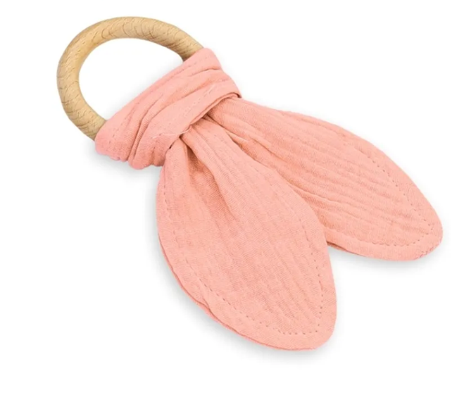 AMARI doudou en coton + bavoir + anneau de dentition en bois LAPIN 22 x 22 cm