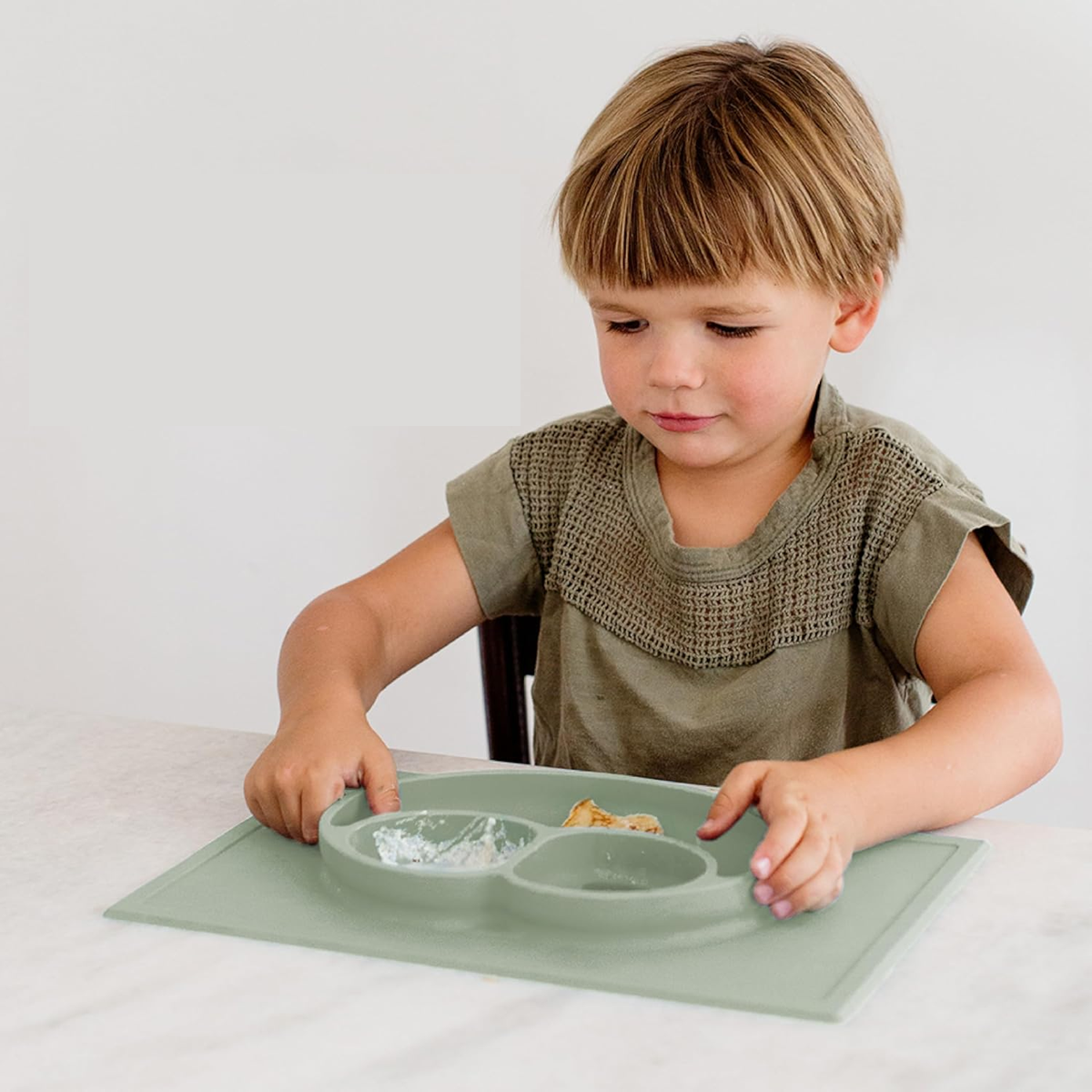 EZPZ tapis antidérapant avec assiette 3 compartiments 22 x 35 cm