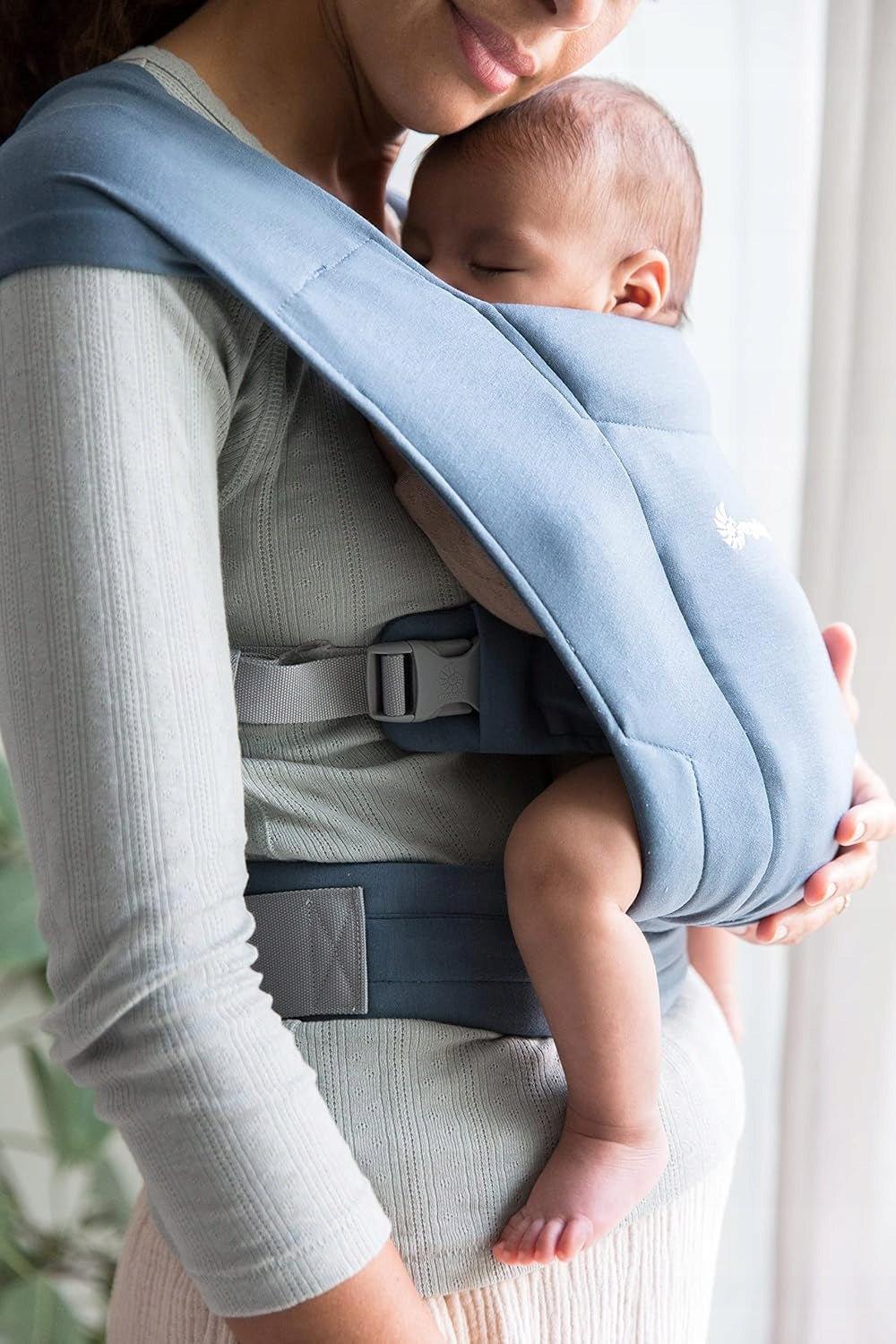 ERGOBABY EMBRACE nosidełko dla noworodków, ergonomiczne nosidełko dla dziecka 3,2-11,3 kg, miękkie i wygodne