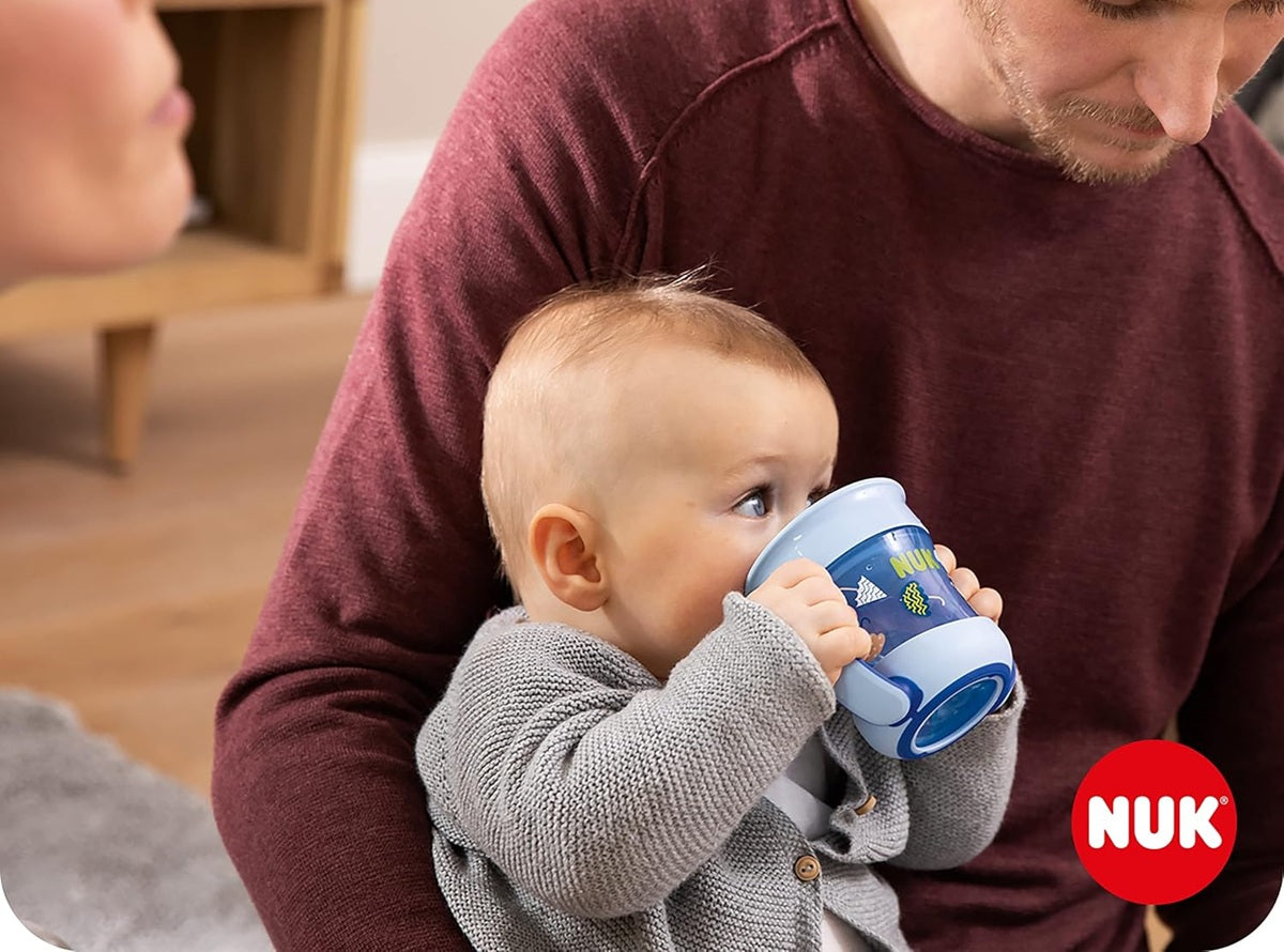 NUK Mini Magic Cup gobelet anti-fuite qui brille dans le noir 360° 160 ml 6 mois+
