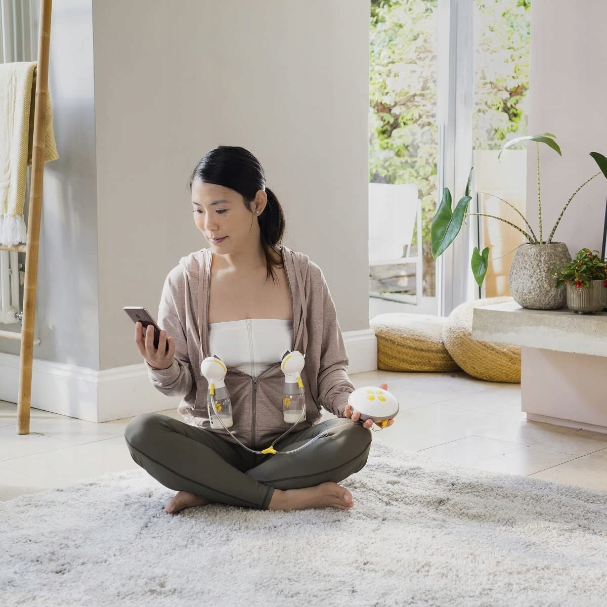 MEDELA bustieră pentru pompa de sân EASY EXPRESSION M