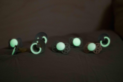 BIBS SUPREME GLOW sucettes apaisantes en silicone 6mois+ SYMÉTRIQUES