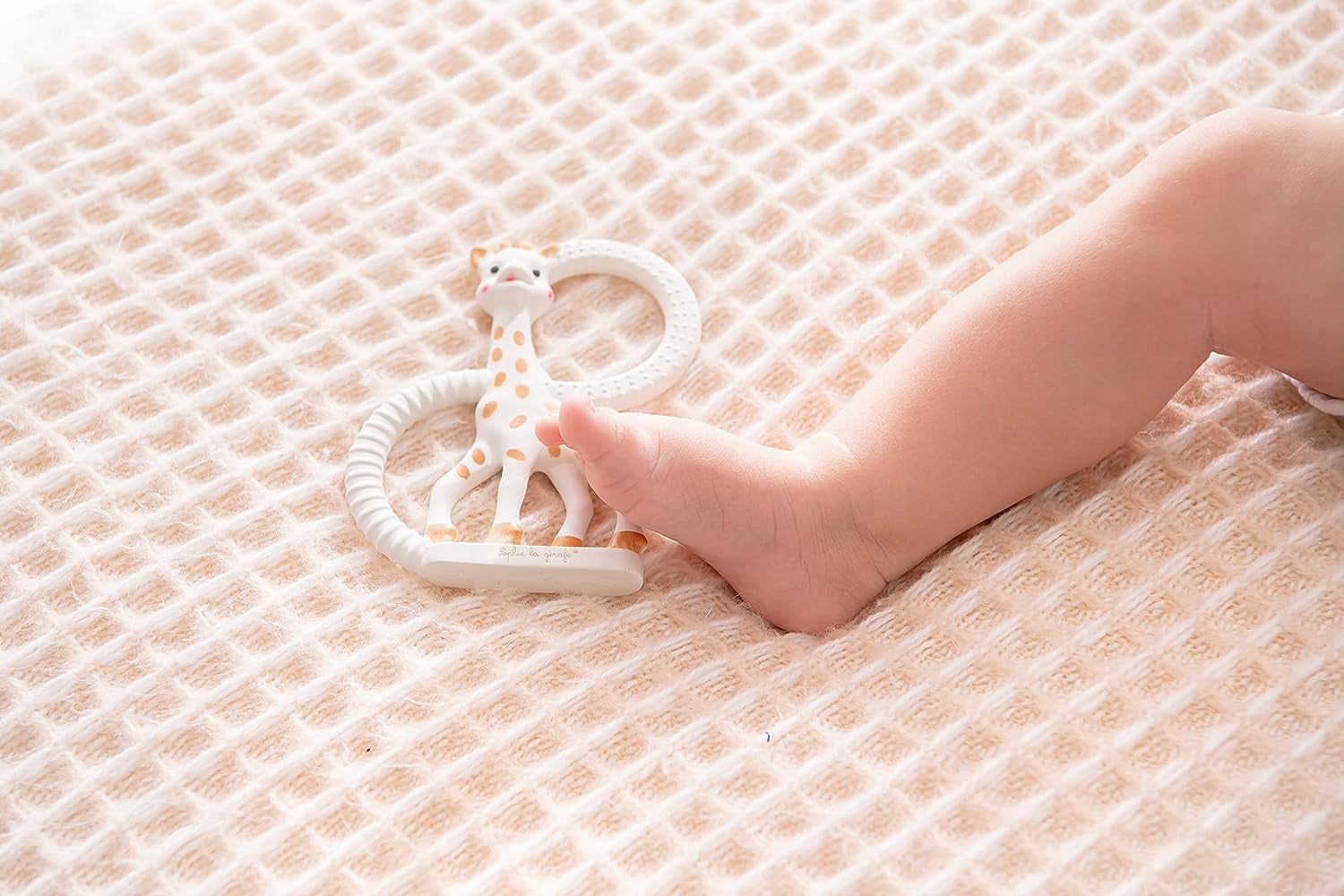 ŻYRAFA SOPHIE gryzak naturalny SO PURE 18CM – zdjęcie produktu 4