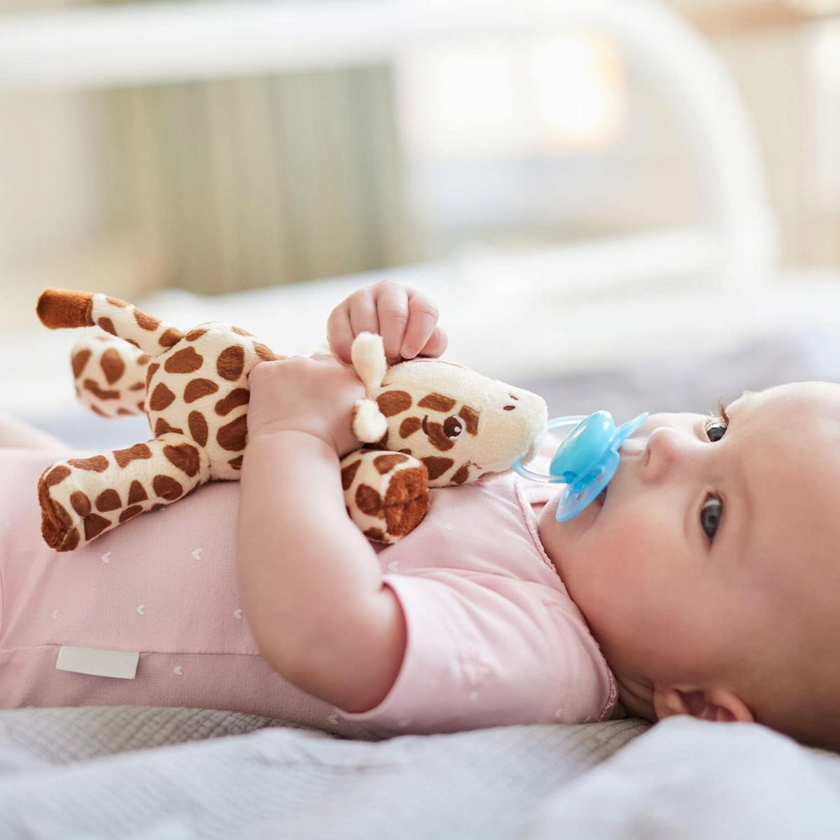 AVENT smoczek uspokajający z przytulanką 0-6m
