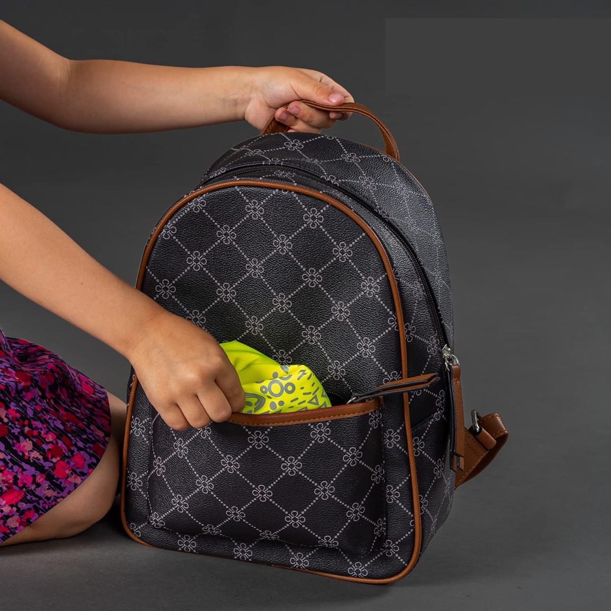 REER MyBuddyGuard housse imperméable réfléchissante pour sac à dos jusqu'à 20 litres