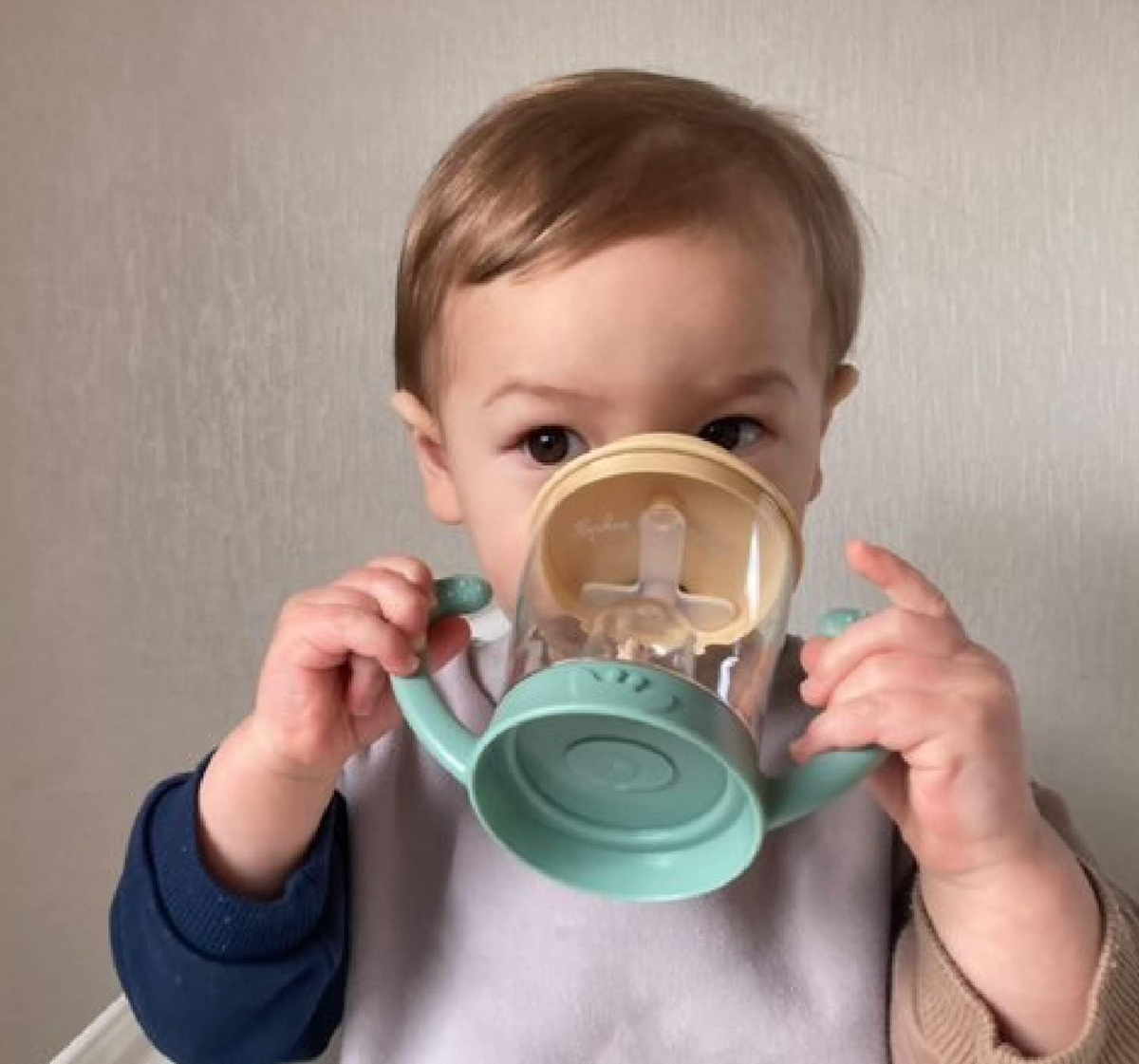 VULLI Sophie la Girafe kubek niekapek z ustnikiem 180 ml 6 m+