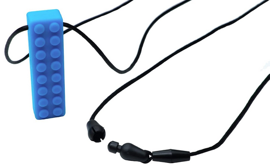TILCARE Chew Chew collier de dentition apaisant 1,8 x 6,4 cm BLEU