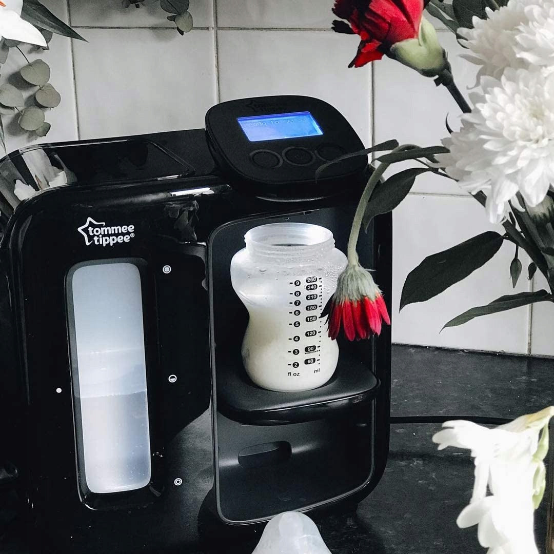 TOMMEE TIPPEE Perfect Prep EKSPRES Day&Night czarny podgrzewacz do mleka z butelką na mleko