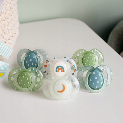 TOMMEE TIPPEE suzete simetrice x6 LUMINEAZĂ 18-36