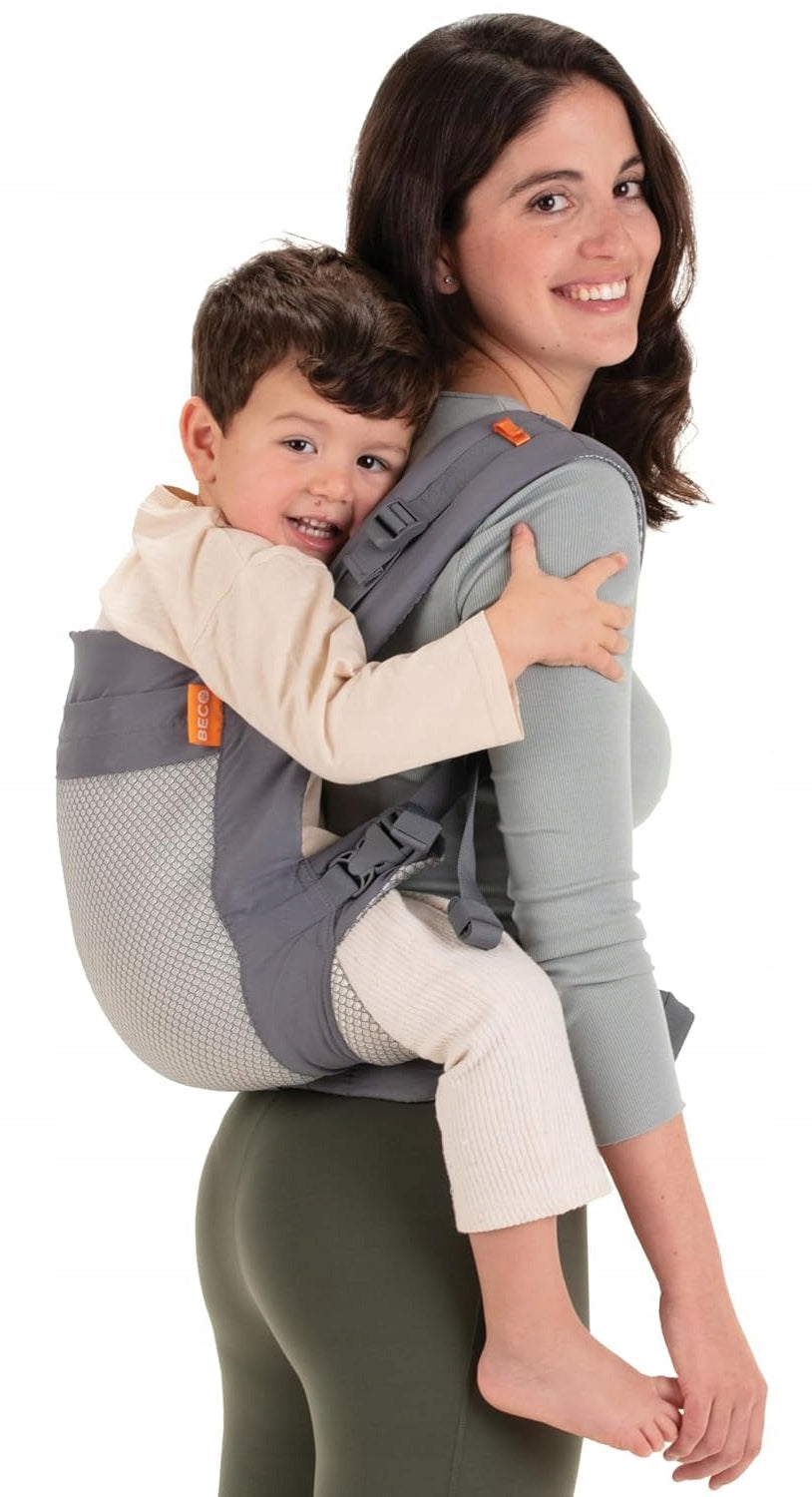 BECO TODDLER nosidełko klamrowe 9-27kg mesh 3d, rodzic nosi dziecko na plecach
